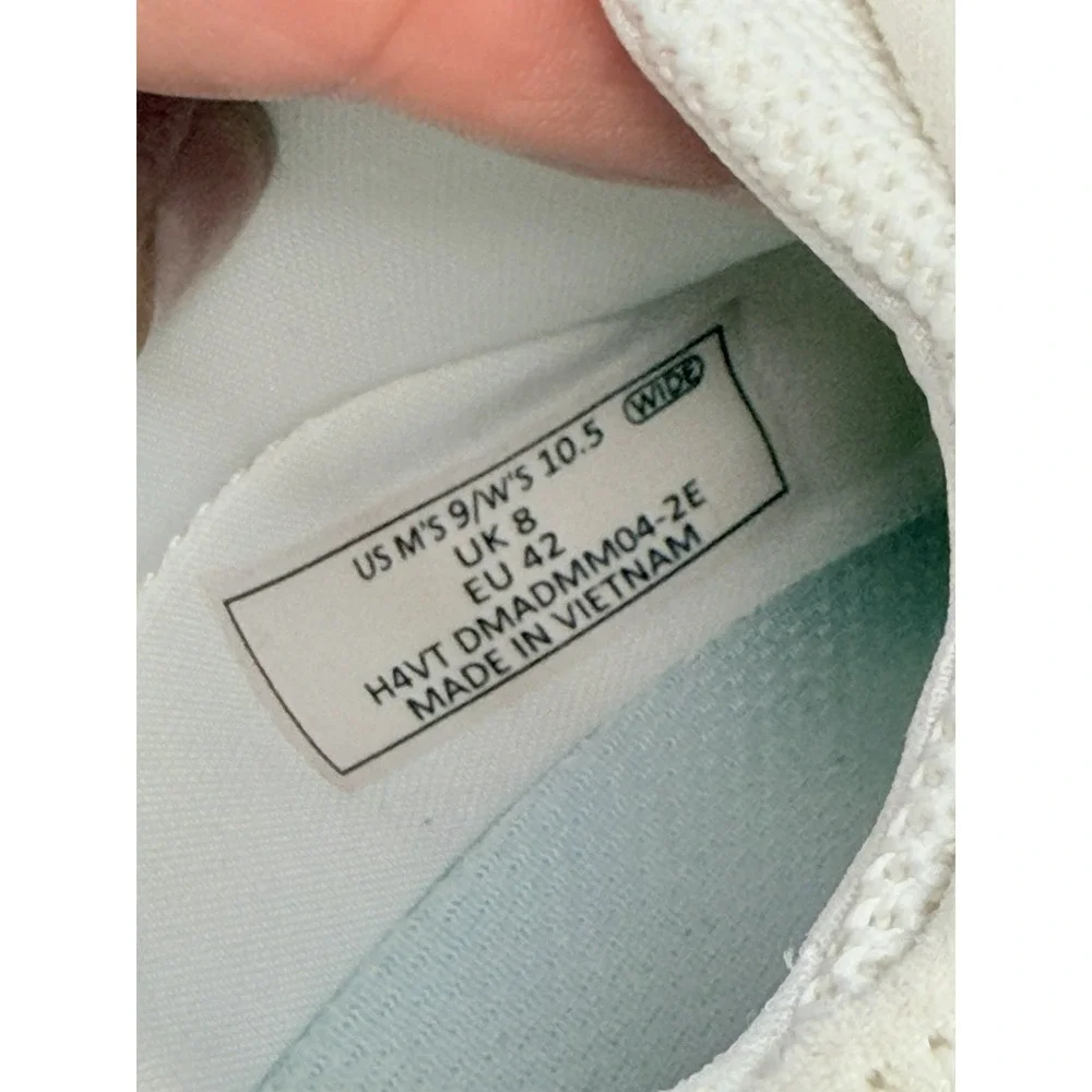 Kizik Madrid Eco Knit Hands Free Sneakers Men's 9 Women's 10.5 Cream